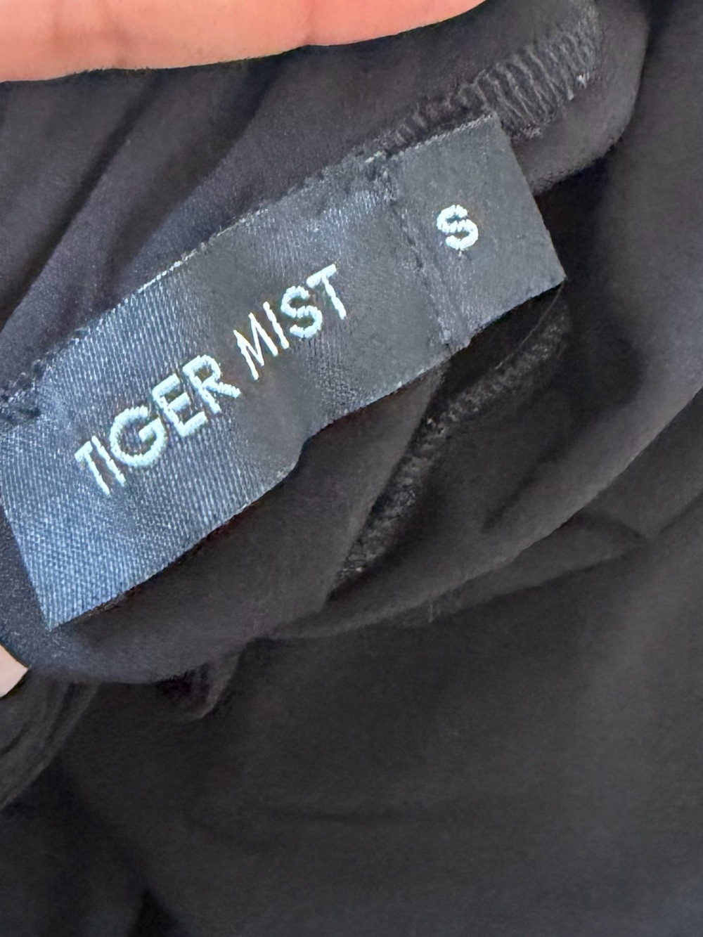 TIGER MIST Joslin mini black dress with slit size small - Picture 5 of 5